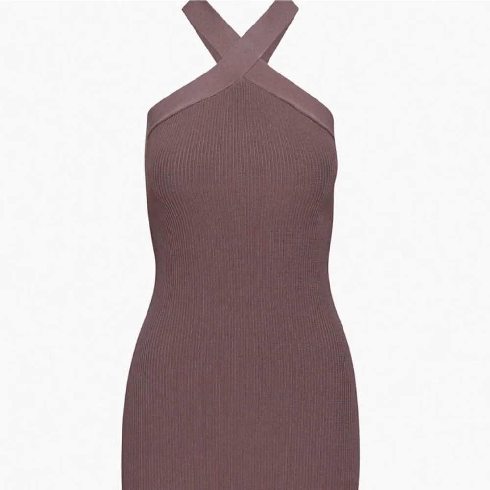 NWOT Aritzia Babaton Sculpt Knit Criss Cross Halter Dress Size Medium